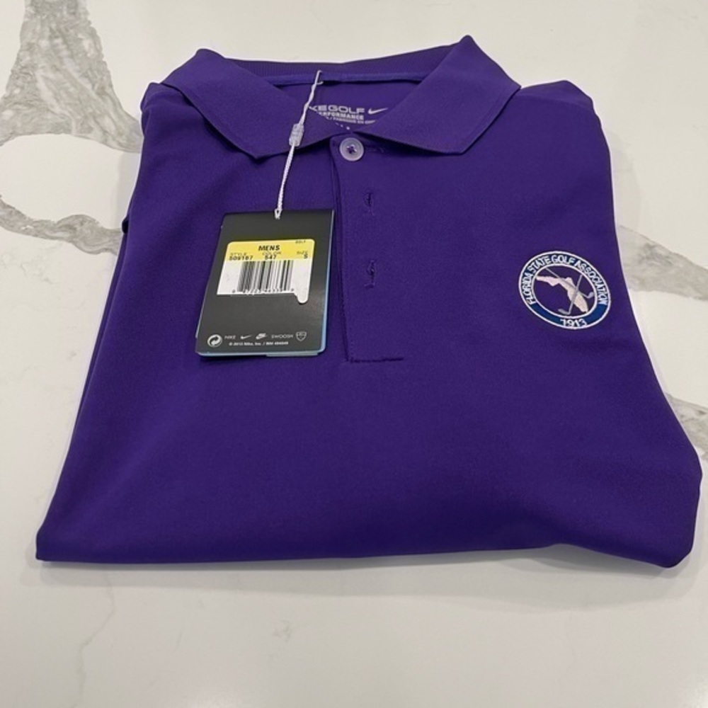 NWT Nike men’s size, small golf shirt with logo